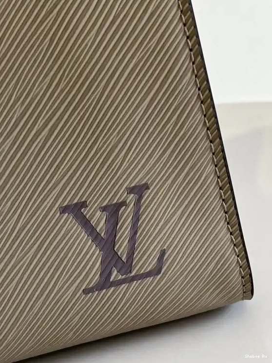 SAC LOUIS PLAT PETIT VUITTON 0701